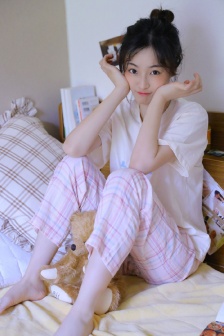一室一厅一卫400元出租